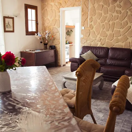 Le Paradis Des Bulles בית נופש Lisse